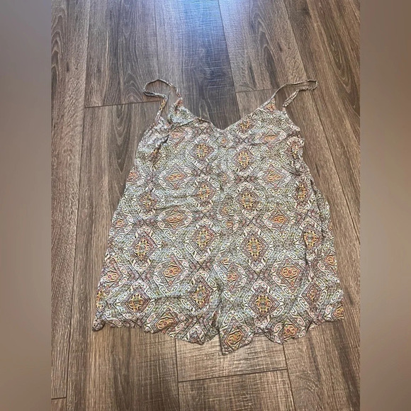 Victorias Secret Mosaic Print Light Weight Romper Pink Green Size M - Picture 2 of 4